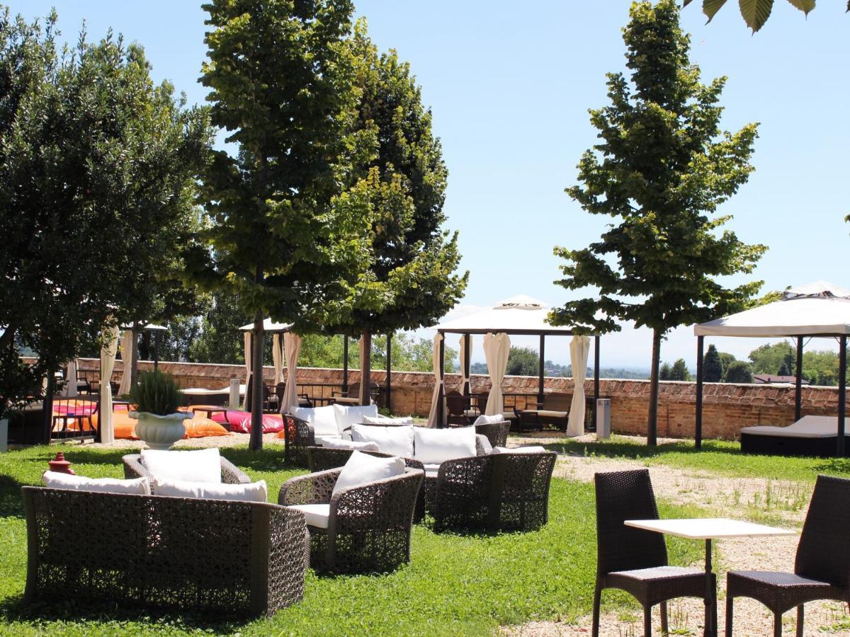 Montaldo Castle & Resort Montaldo Torinese Zewnętrze zdjęcie