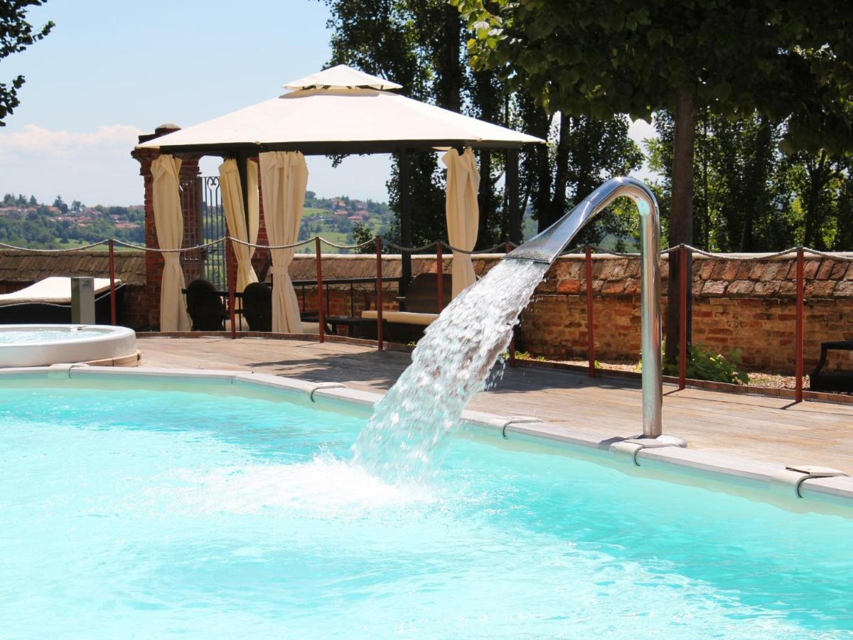 Montaldo Castle & Resort Montaldo Torinese Zewnętrze zdjęcie