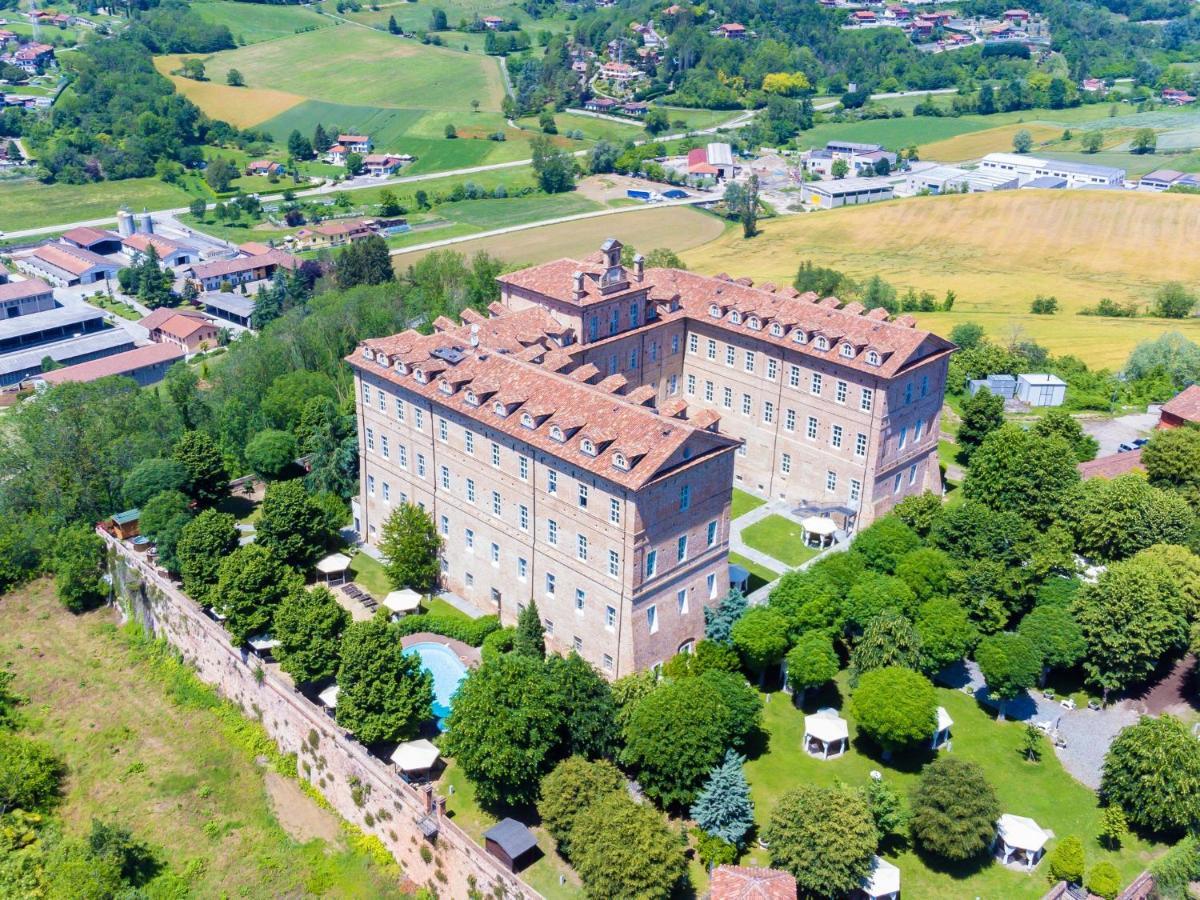 Montaldo Castle & Resort Montaldo Torinese Zewnętrze zdjęcie