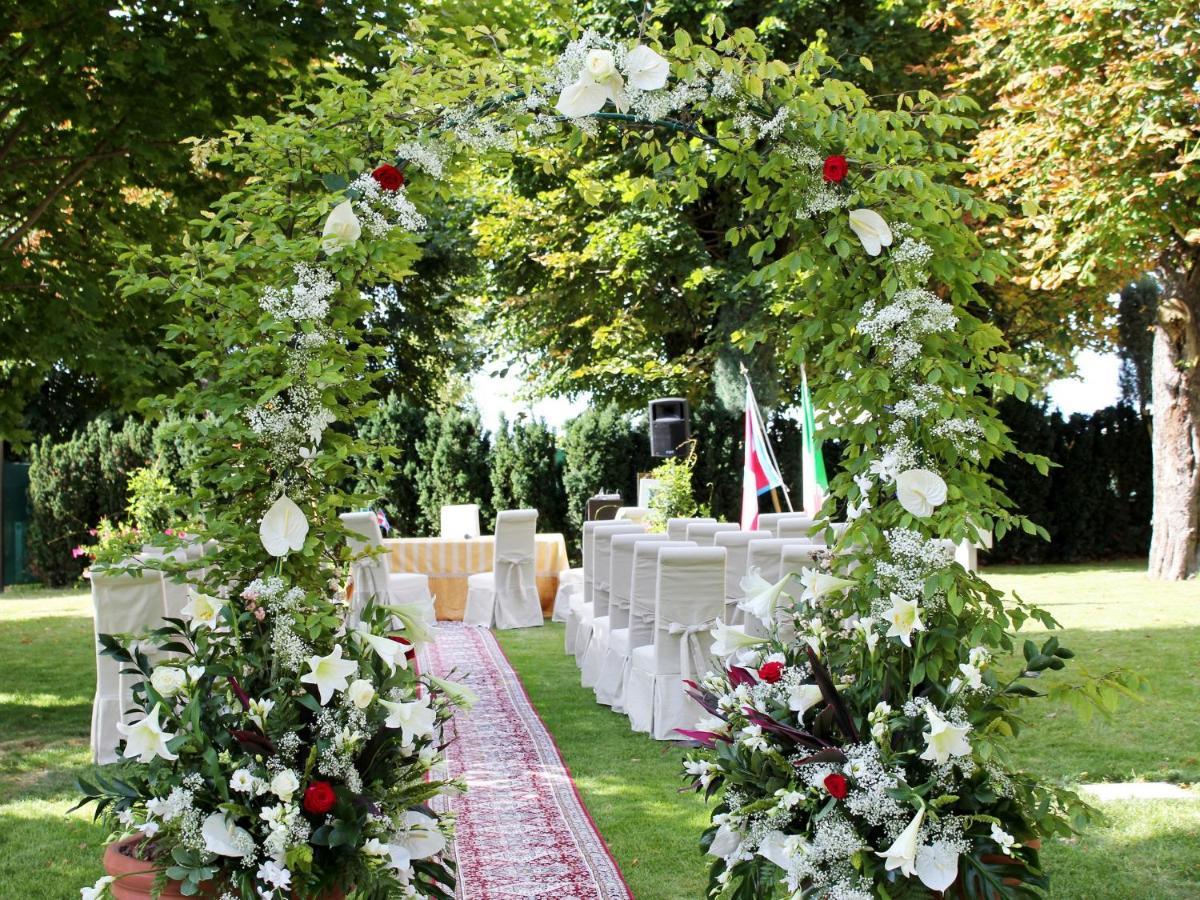 Montaldo Castle & Resort Montaldo Torinese Zewnętrze zdjęcie