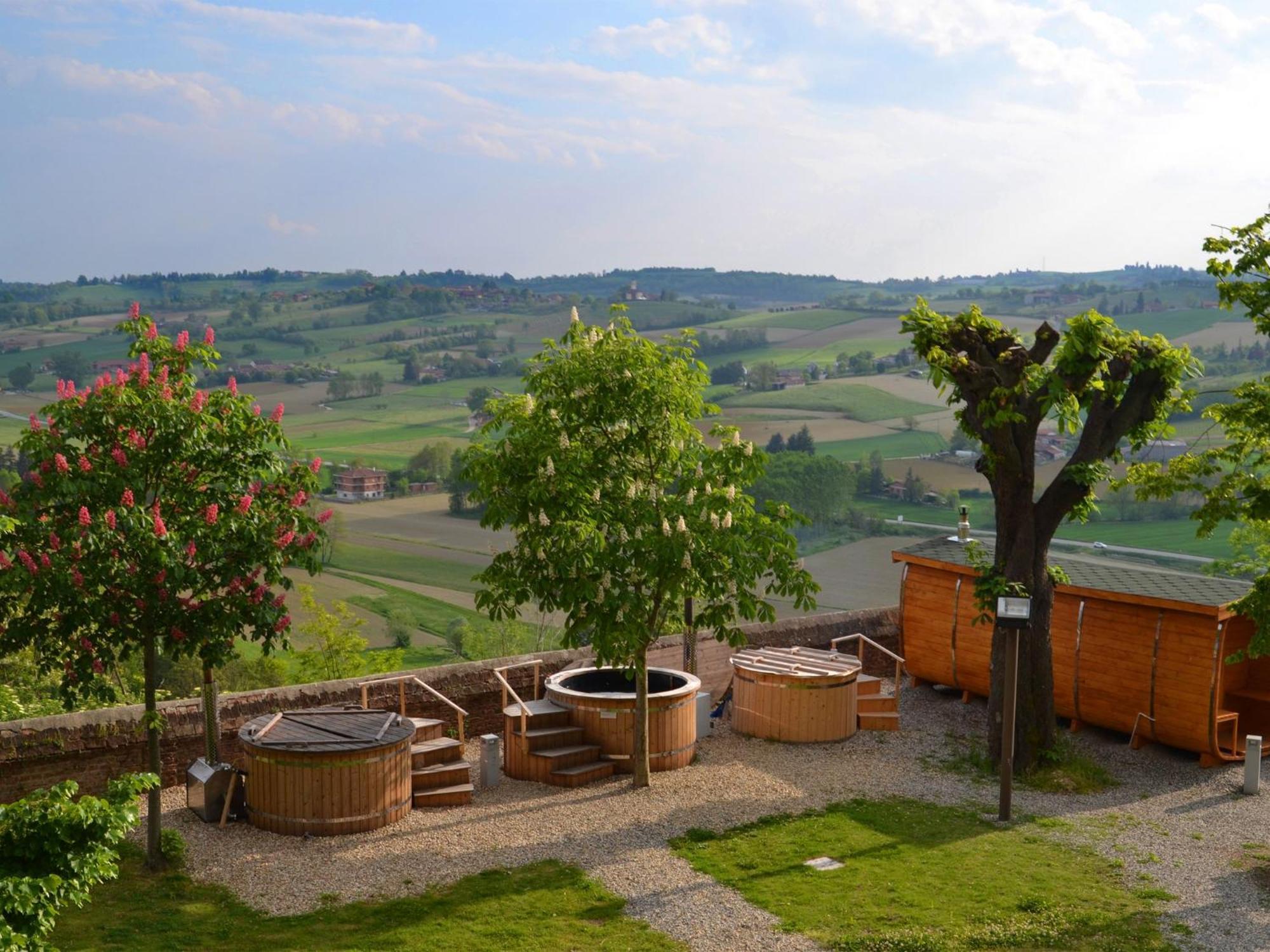 Montaldo Castle & Resort Montaldo Torinese Zewnętrze zdjęcie